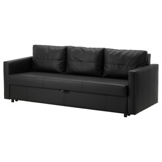 , skóropodobna sofa z poduszkami.