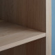 Półka półkowa KALLAX zbliżenie w wykończeniu z naturalnego drewna, gładka faktura, elegancki design.